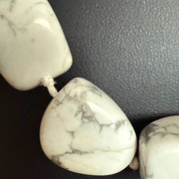 Large Howlite Faceted Tumbled  Beads Known with Tranquility, Patience & Calm - Picture 5 of 9